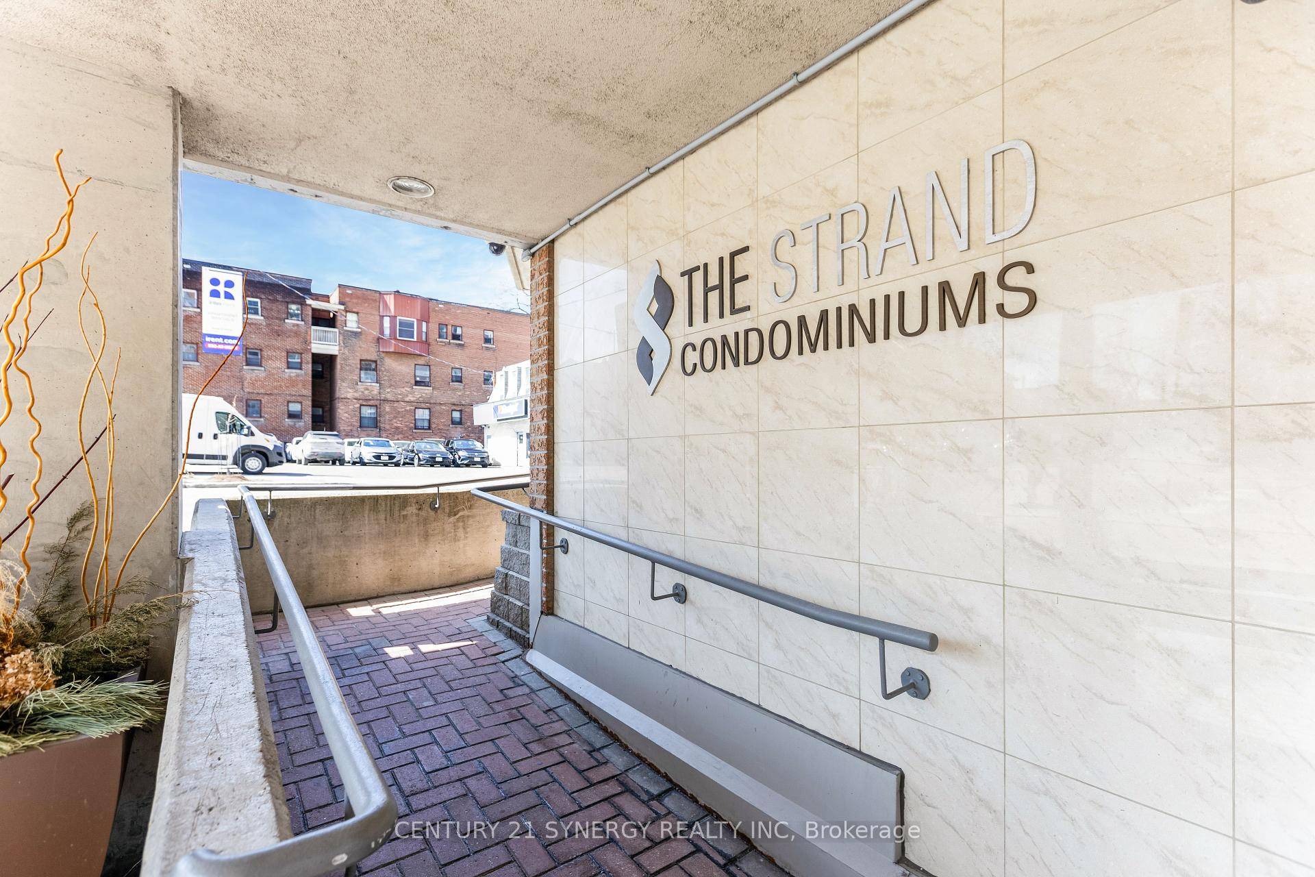 Welcome to The Strand by Claridge, ideally located at the corner of Somerset St.