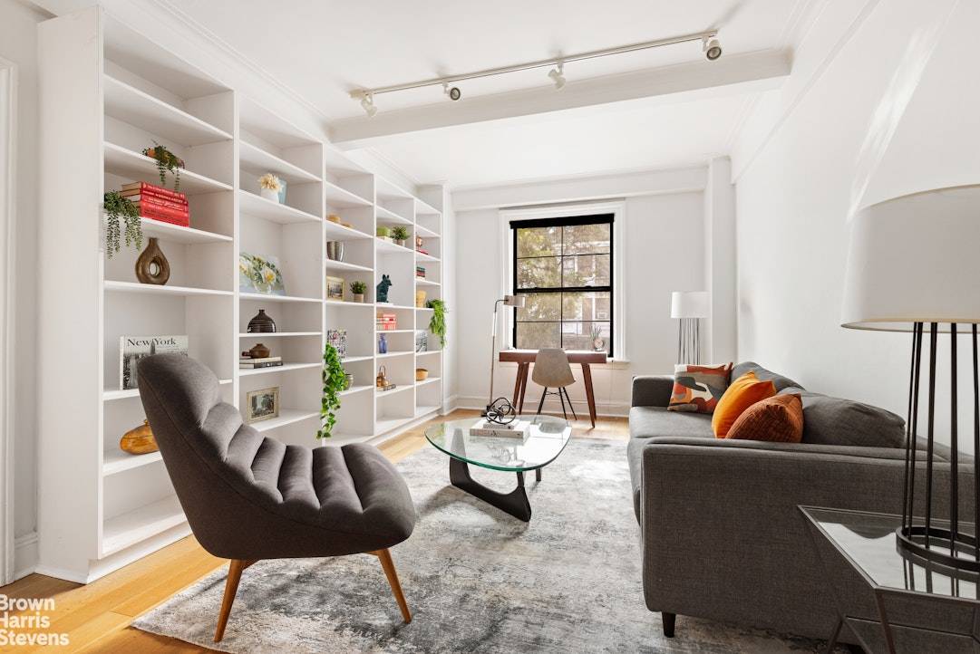 Welcome to this spacious and versatile junior 4, 1 bath co op located on a picturesque, tree lined block in the heart of the Upper West Side.