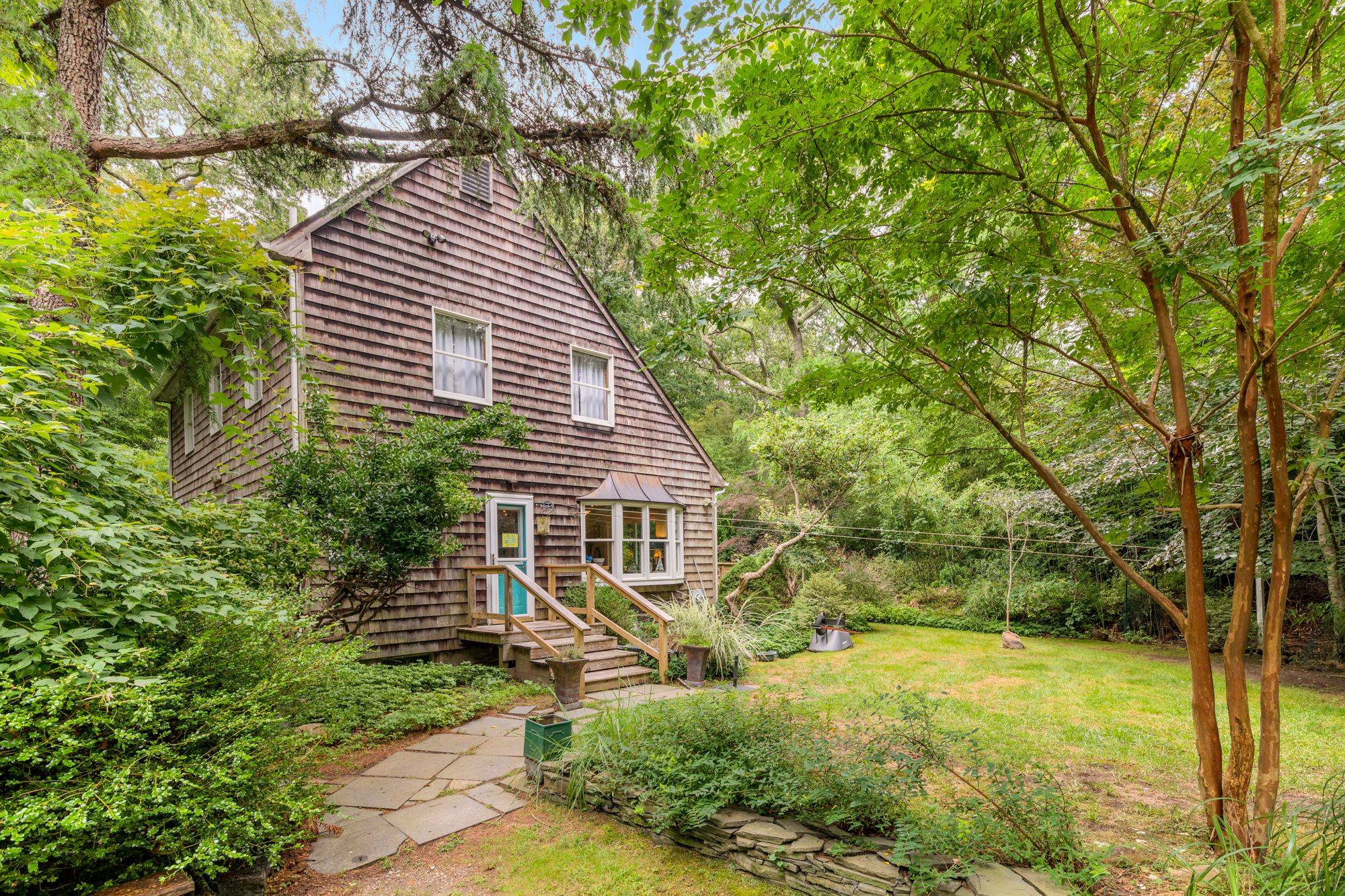 Opportunity Knocks On Oakview Highway