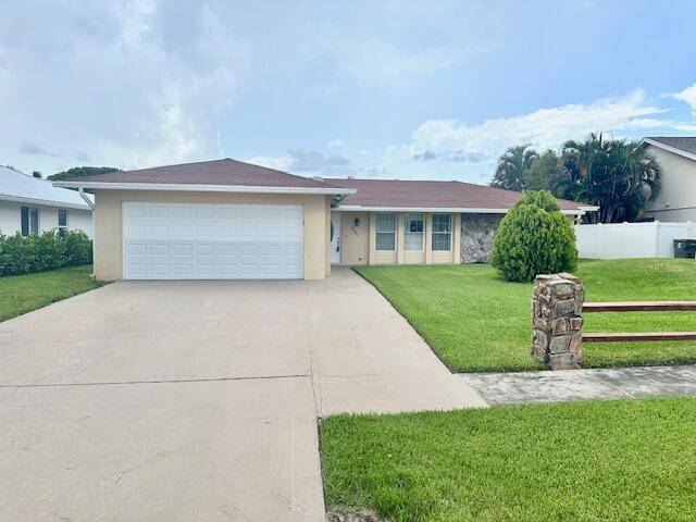 Never before on the market 3 bedroom 2 bath with a 2 car garage in Lake Mango Shores.