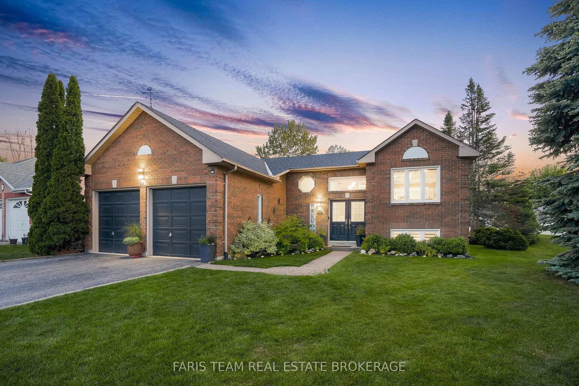 Top 5 Reasons You Will Love This Home 1 Enjoy the clean, modern aesthetic of this fully updated home featuring a brand new kitchen with upgraded appliances, fresh flooring throughout, ...