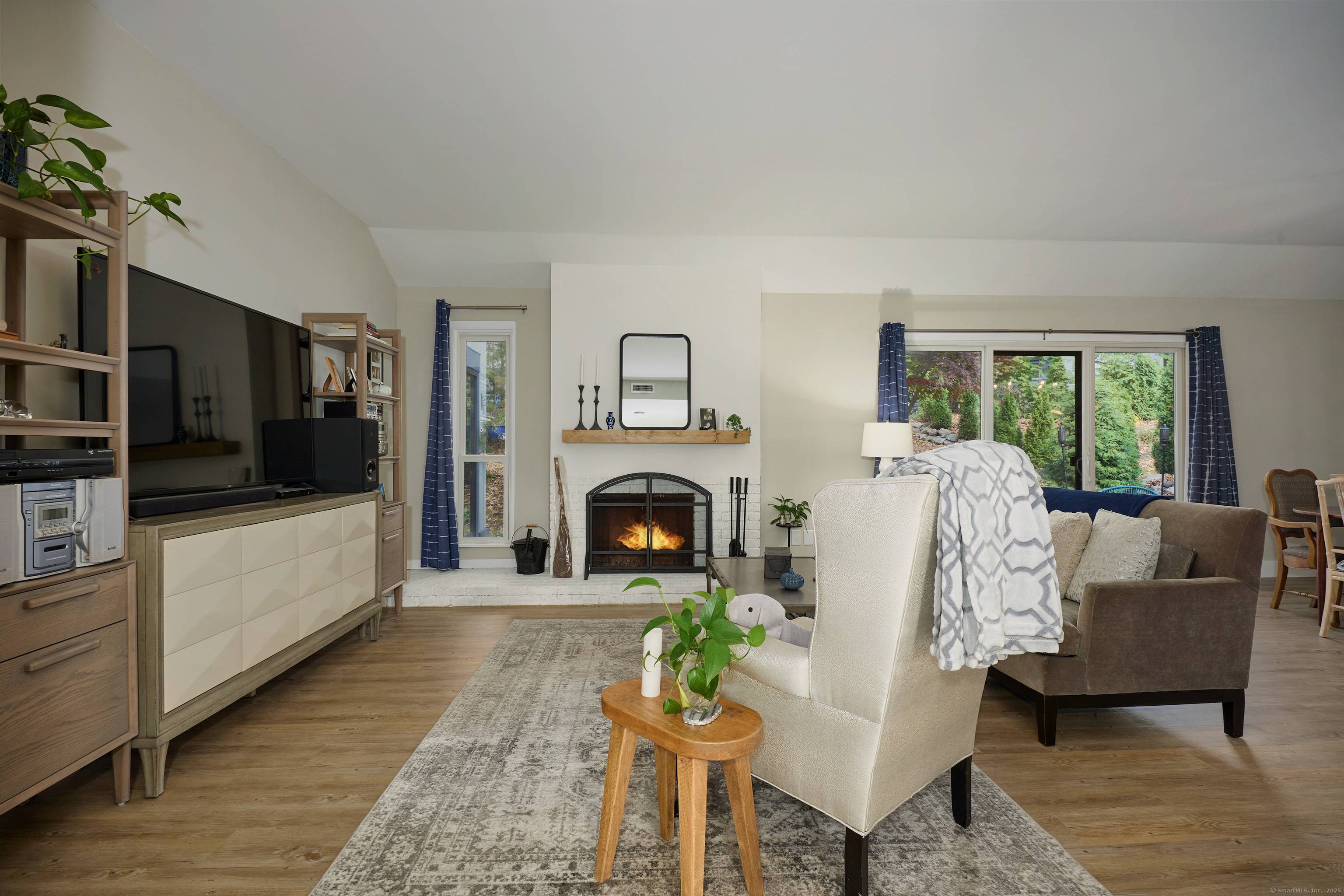 Perched on the hilltop at HV, this updated, stylish end unit is situated for tranquility, with a beautiful approach to the front door, and privacy on the back patio.