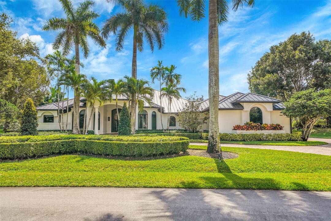 Windmill Ranch is Weston's most prestigious and unique community.