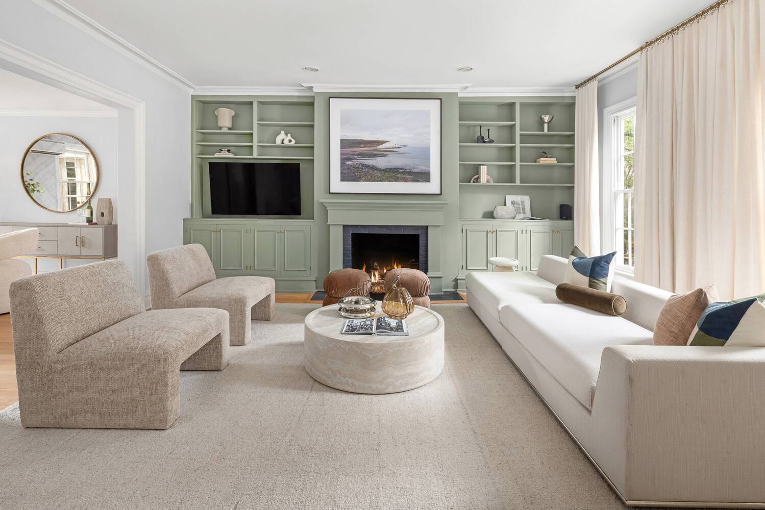 22 Foot Wide Single Family Townhouse in Historic Brooklyn Heights Once part of the Middagh family farm in North Brooklyn Heights, this early 1800s Federal style clapboard townhouse stands as ...