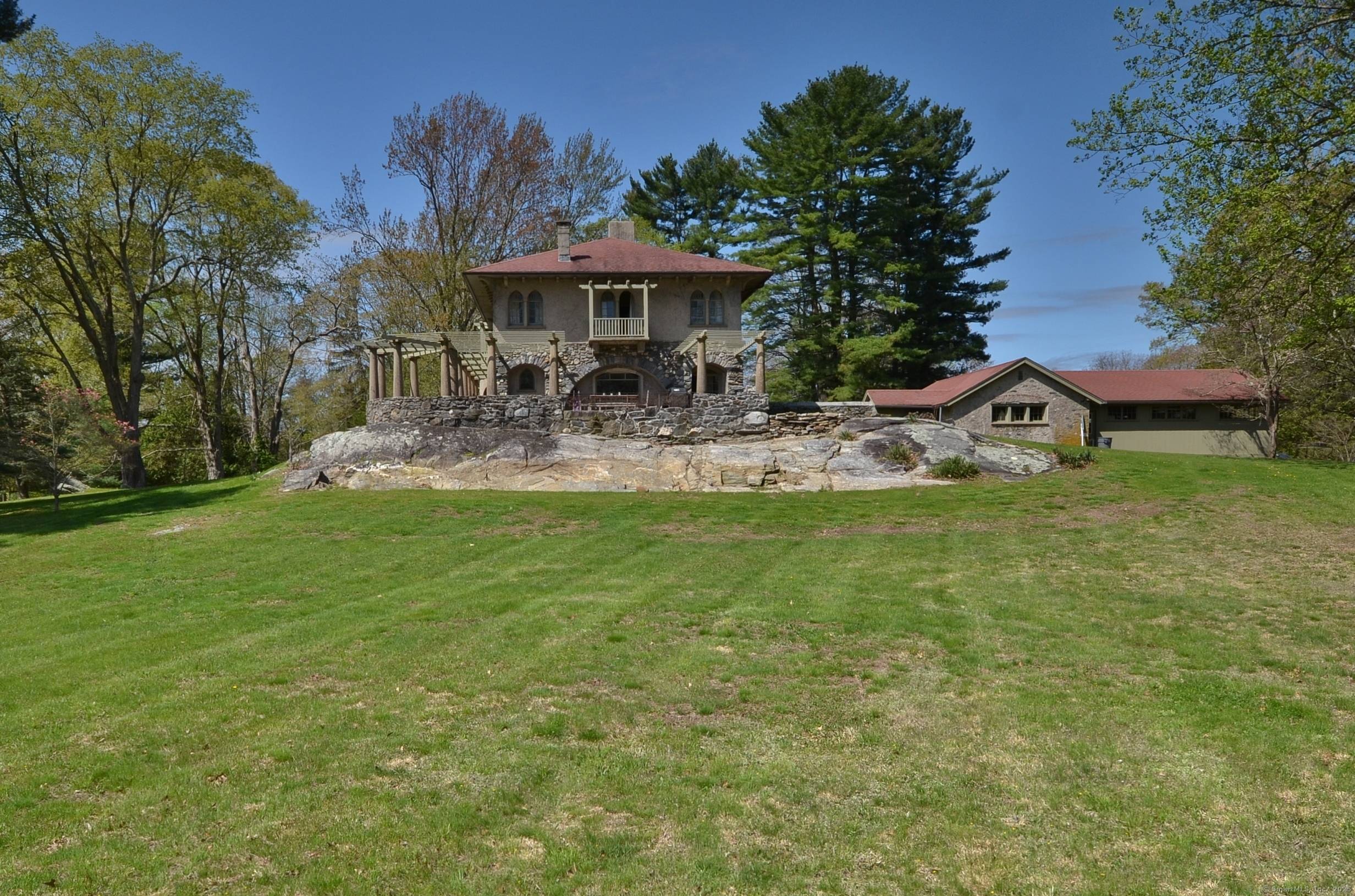 Bella Vista A Timeless Italianate Treasure on 6 Acres.