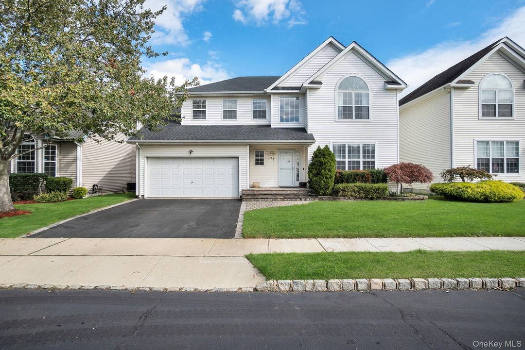 A rare colonial pristine 4 bedroom 2.