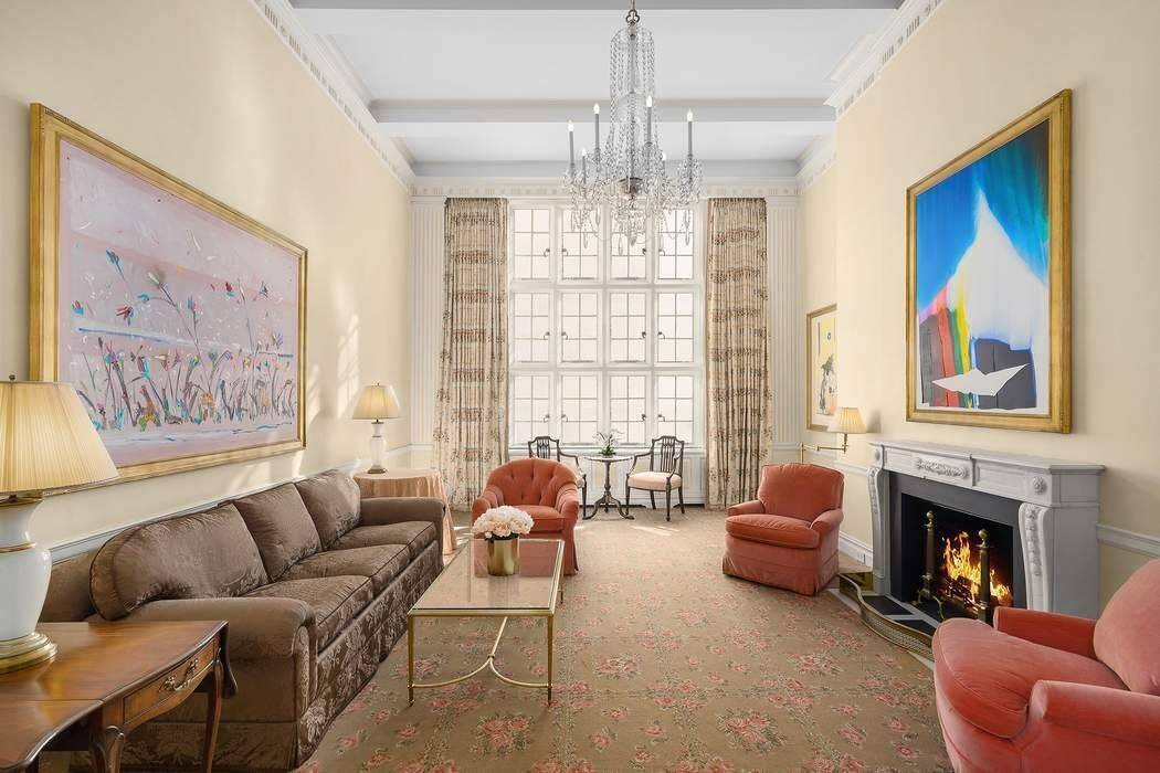 With an ideal location in the heart of the Upper East Side, this wonderful residence at 14 East 75th Street presents many coveted architectural qualities.