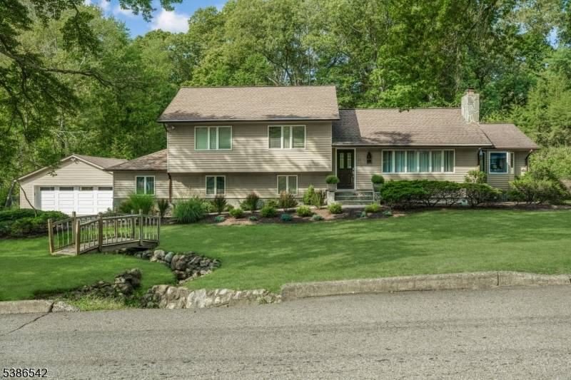 This expansive 5 bedroom, 3.