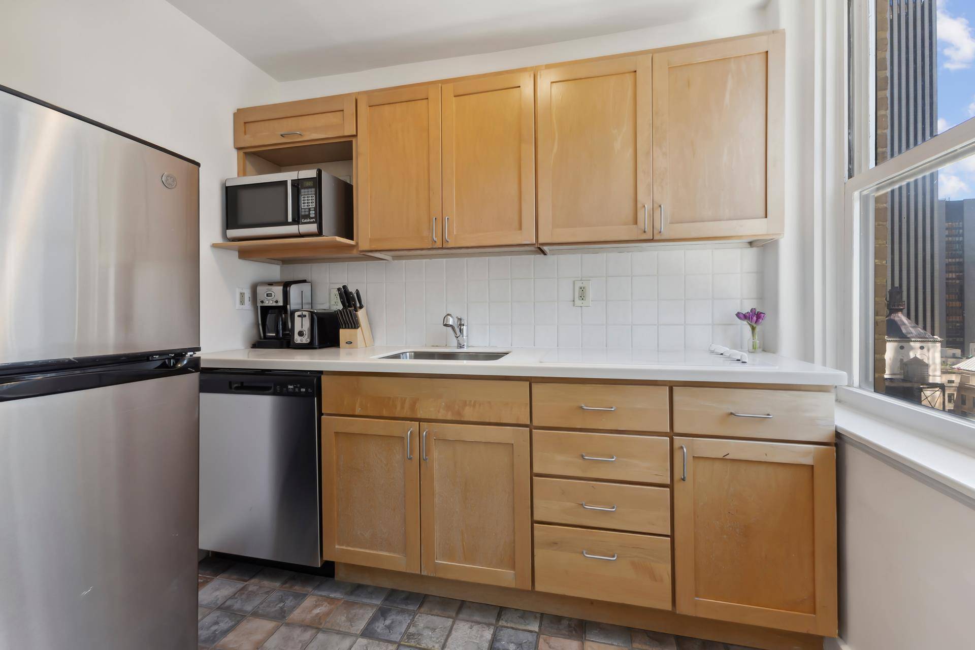 What more could you ask for Live in Pure Luxury at Essex House !