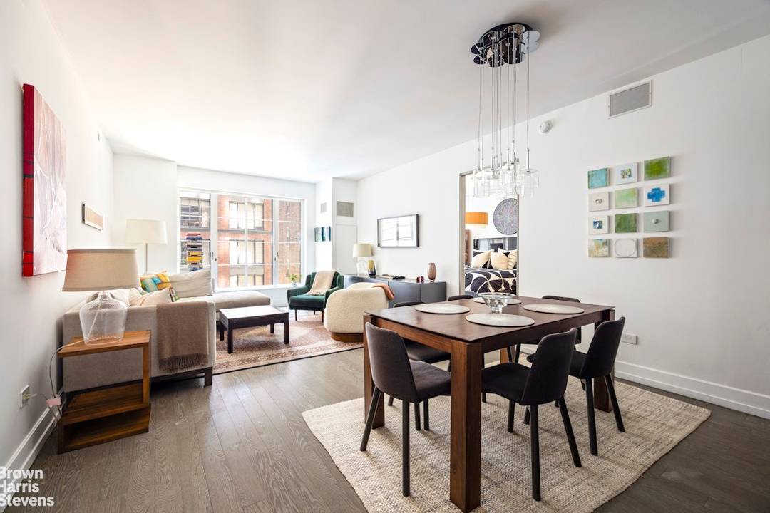 Welcome to sophisticated downtown living.