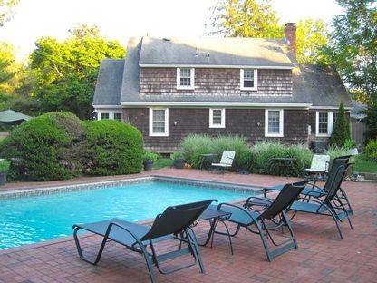 Near Towd Pt Beach Southampton 5 Br 3 Bath With Pool