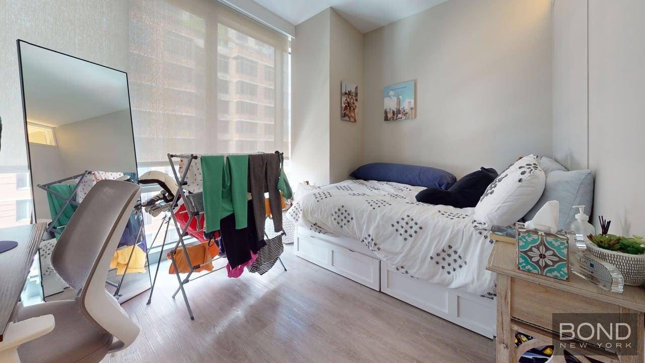 Gut renovated 2 bedroom 1 bathroom apartment with 2 balconies !