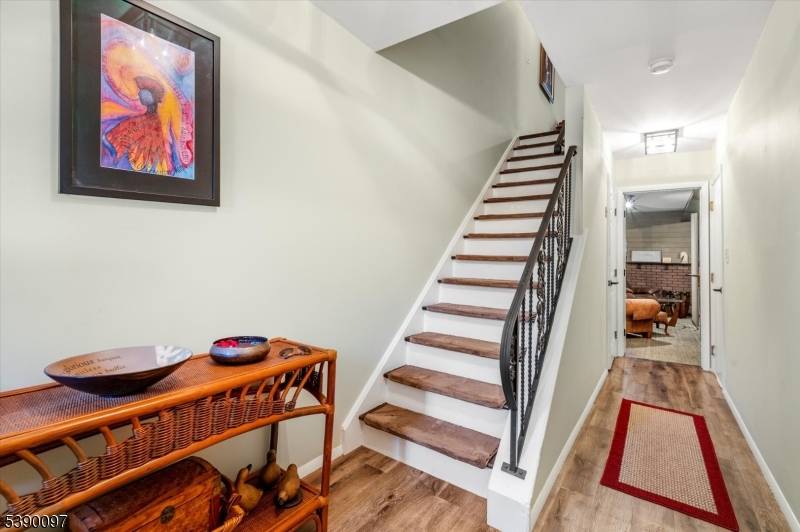 Beautiful Townhome Updated Move In Ready !