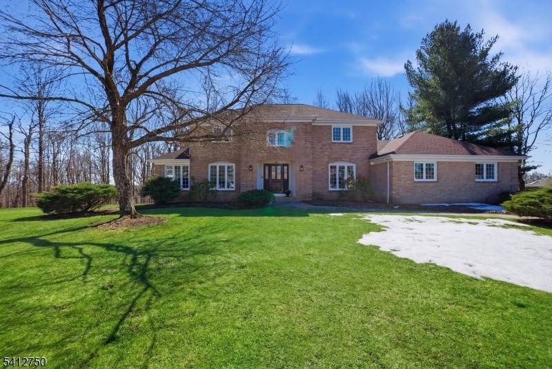 Nestled on a sprawling 0.