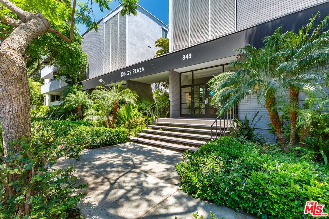 848  N Kings Rd 2BR Sunset Strip La