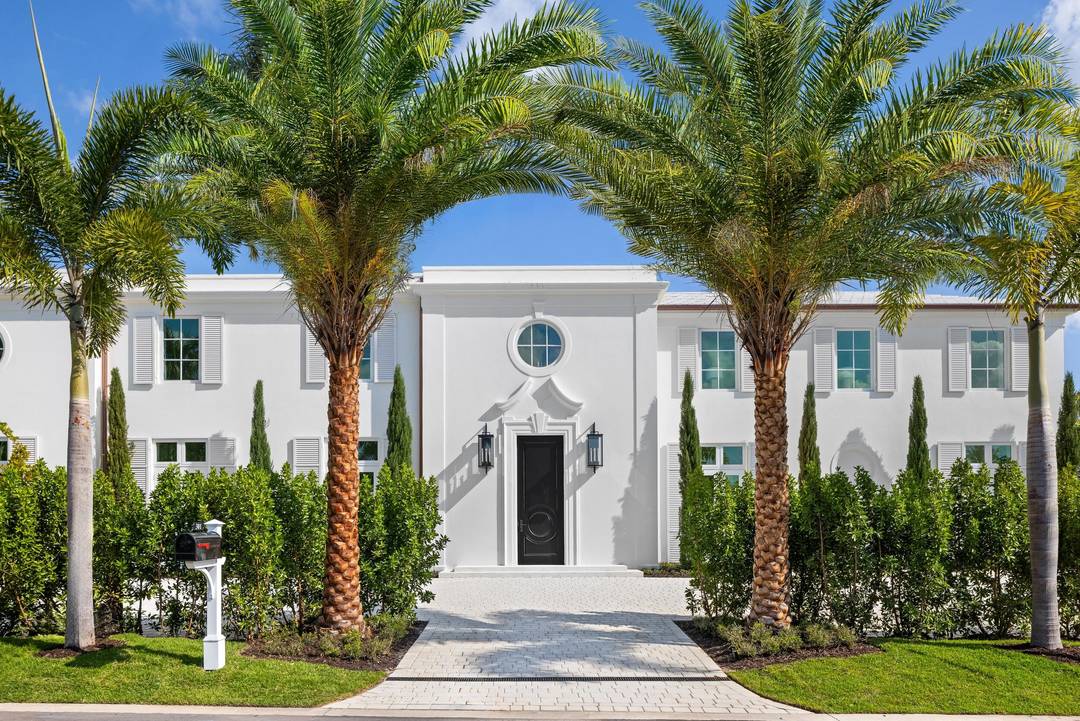 NOW COMPLETED ! Absolutely stunning brand new estate home in Palm Beach.