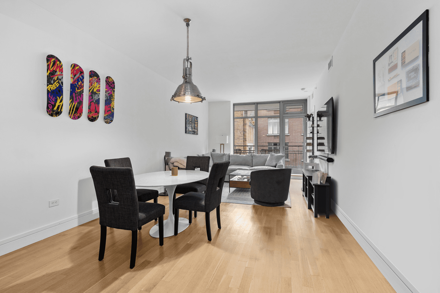Seconds from Eataly, Madison Square Park, and NoMad is this beautiful 1 bedroom, 1.