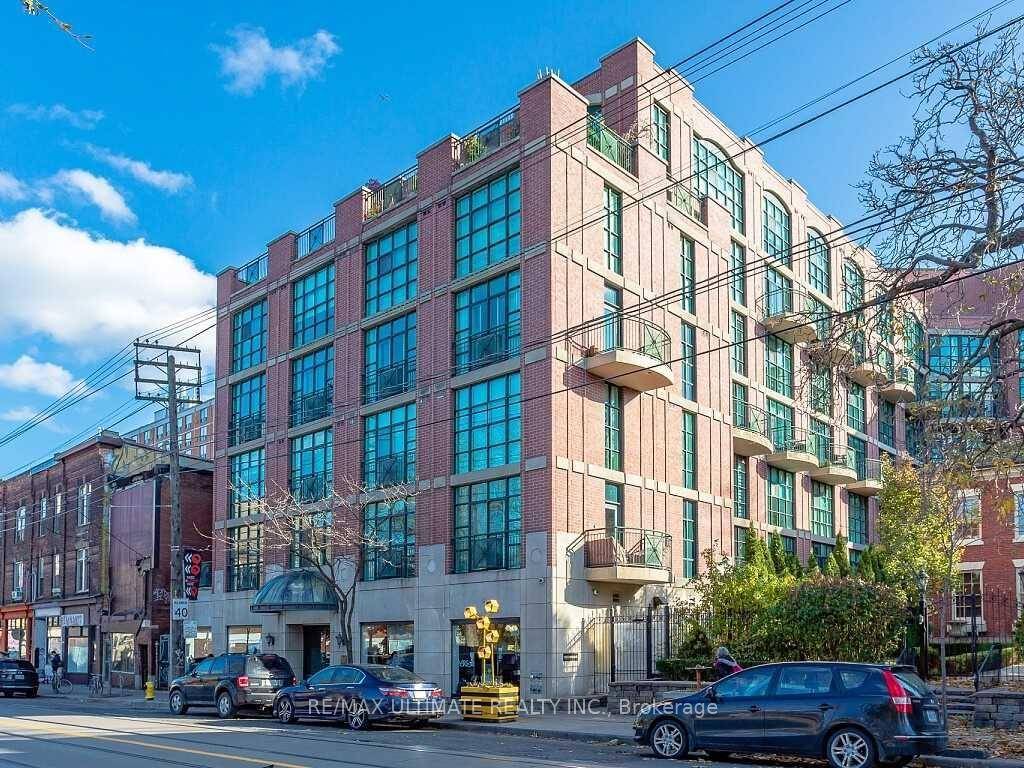 Welcome to Trinity Park Lofts, where Queen West meets Trinity Bellwoods.