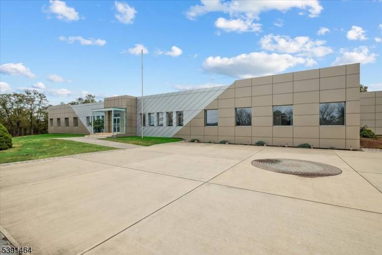 UNBELIEVABLE BEST IN CLASS LIGHT INDUSTRIAL SPACE LOCATED ON RT 22 IN BRANCHBURG.