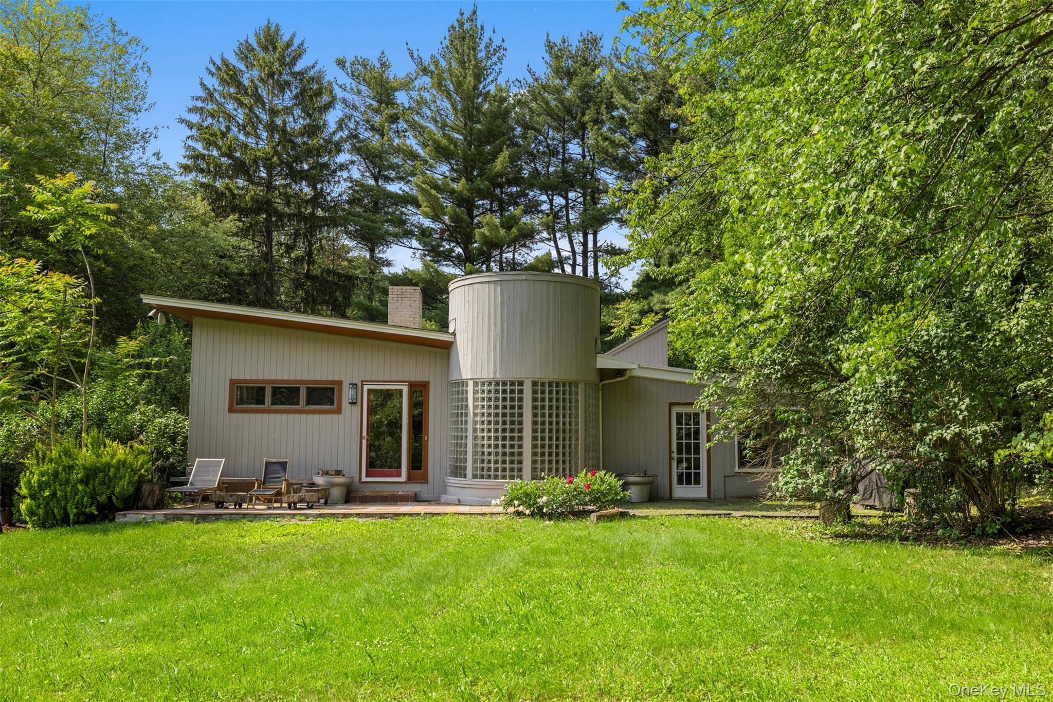 Back on market 8 25. A True Mid Century Modern Gem This authentic example of mid century modern architecture showcases clean, modern lines and an open concept design that seamlessly ...