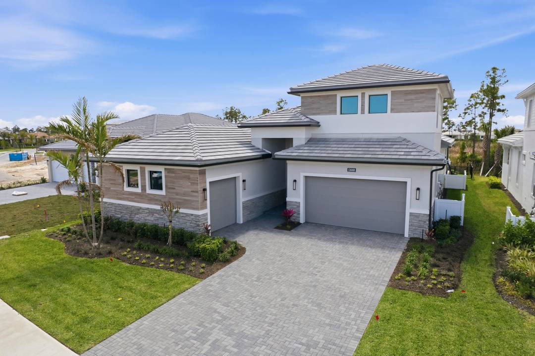 This exceptionally flexible and unique 4 Bedroom Sydney floorplan checks all the boxes.
