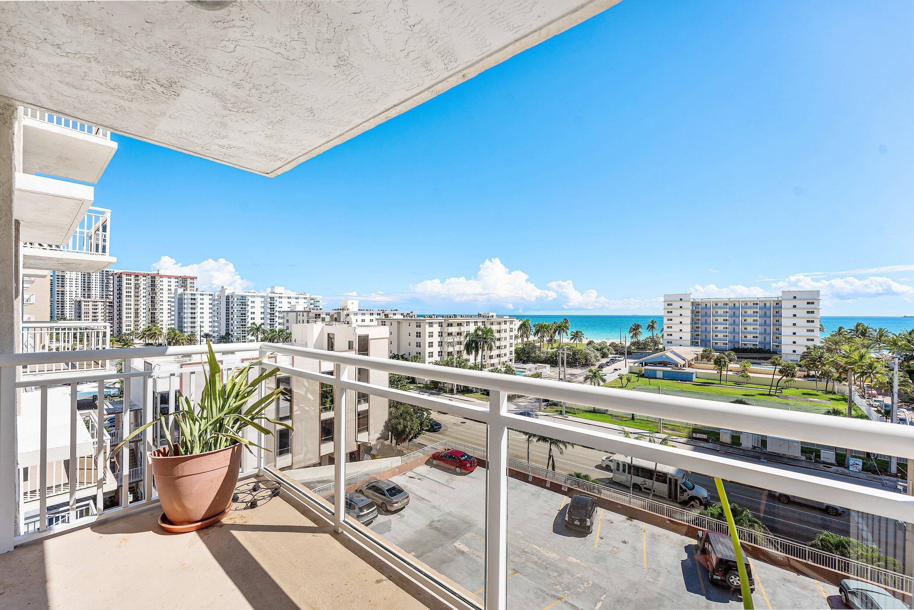 Situated near the Hollywood Broadwalk along the beach near many restaurants, shops and entertainment in the Hollywood beach area, this 2 2 east facing unit, offers great ocean views, wonderful ...