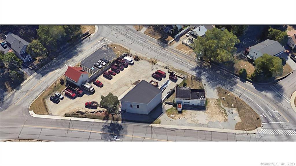 Prime corner with great exposure just off I 95 in Groton located on high traffic street.