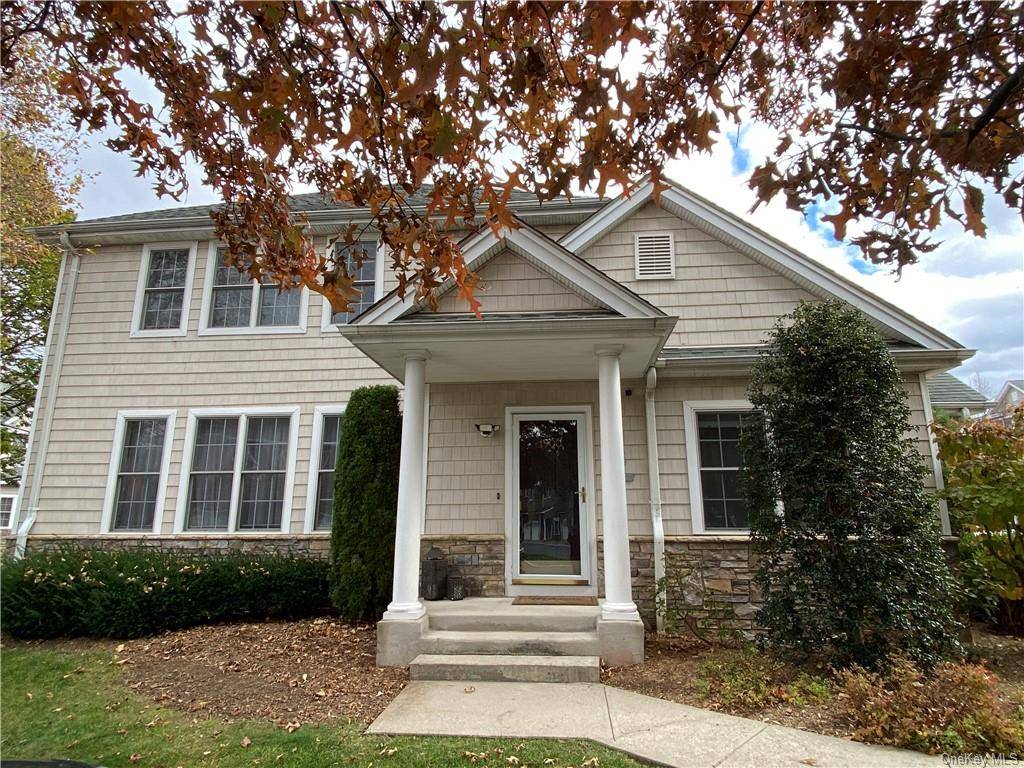 The best place to live in Croton on Hudson, Half Moon Bay offers a resort lifestyle on the shore of the Hudson River, making living here like being on vacation ...