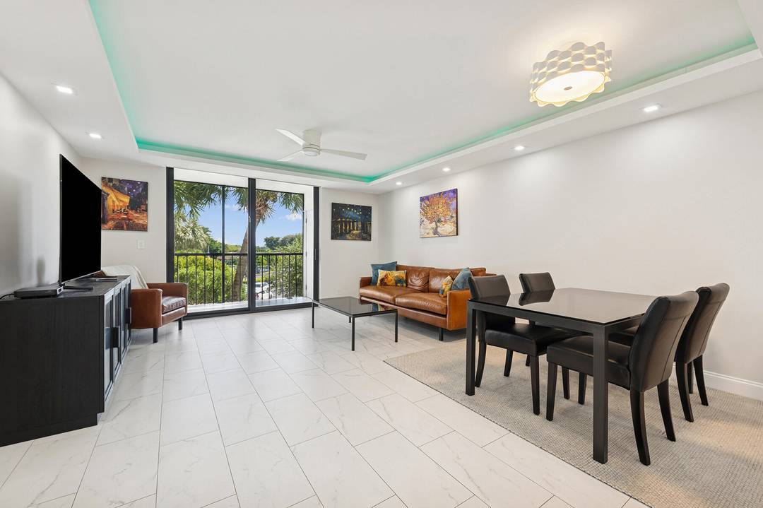 Welcome to your Delray Beach retreat !