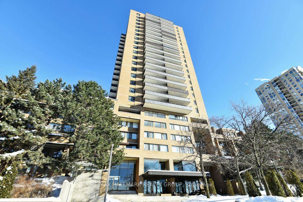 Amazing price for a true Penthouse !