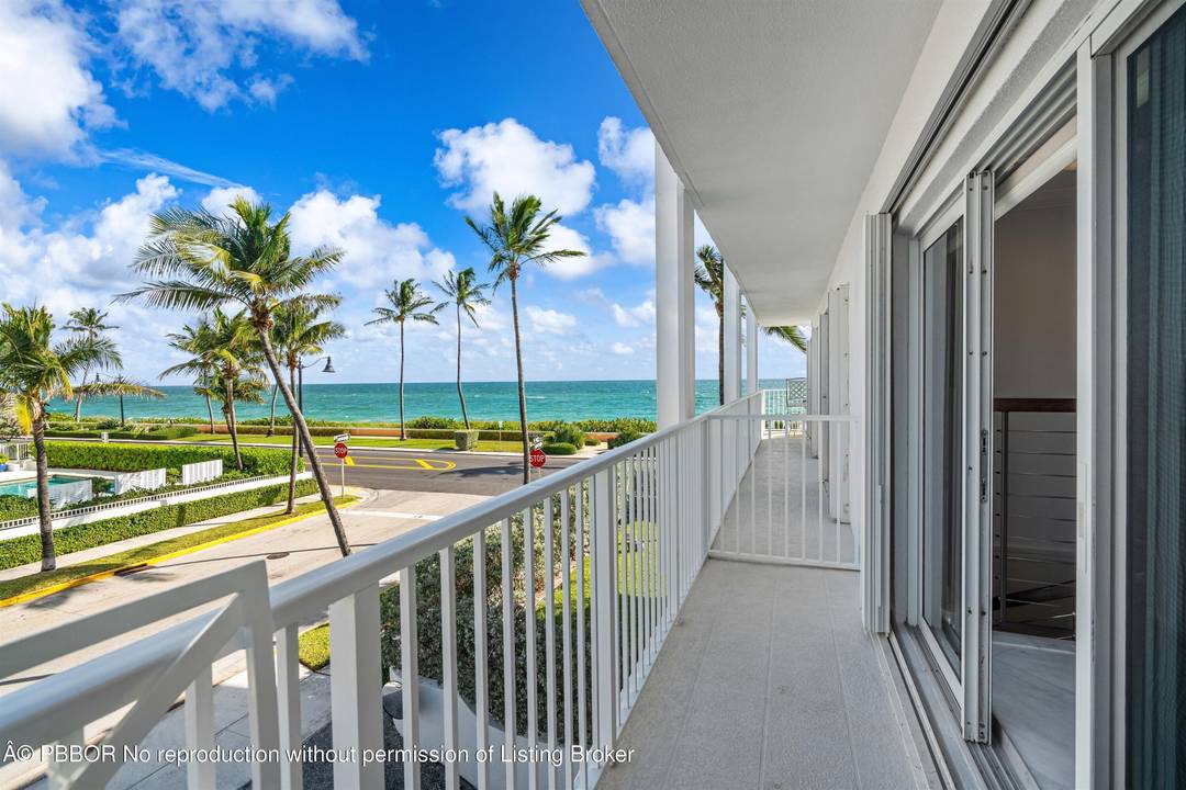 Prime Palm Beach Location !