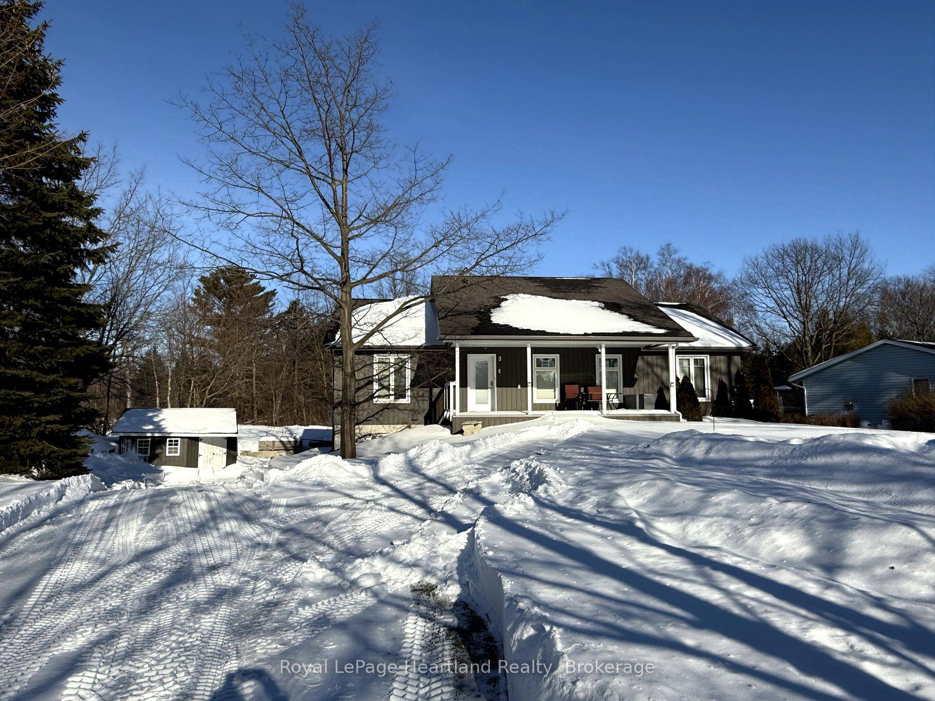 Executive Rental Near Bruce Nuclear Lurgan Beach !