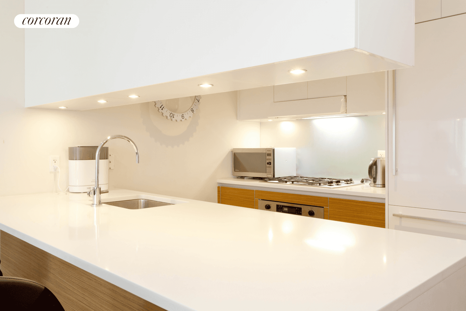 Spectacular amp ; beautiful high floor one bedroom 1.