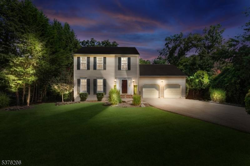 Welcome to this 3 bedroom, 2.