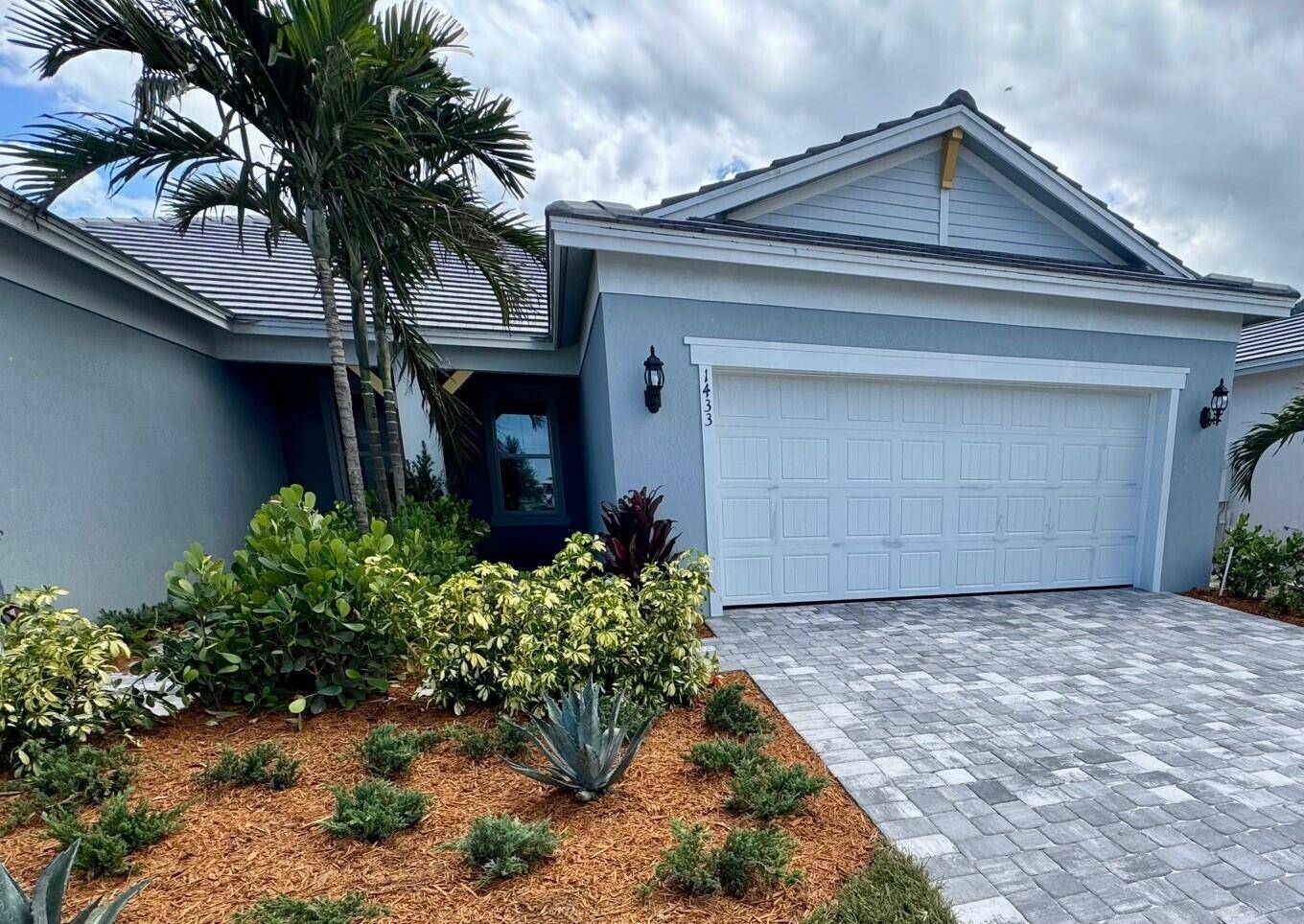 NEW CONSTRUCTION Welcome to DiVosta's Newest Signature community in Vero Beach.