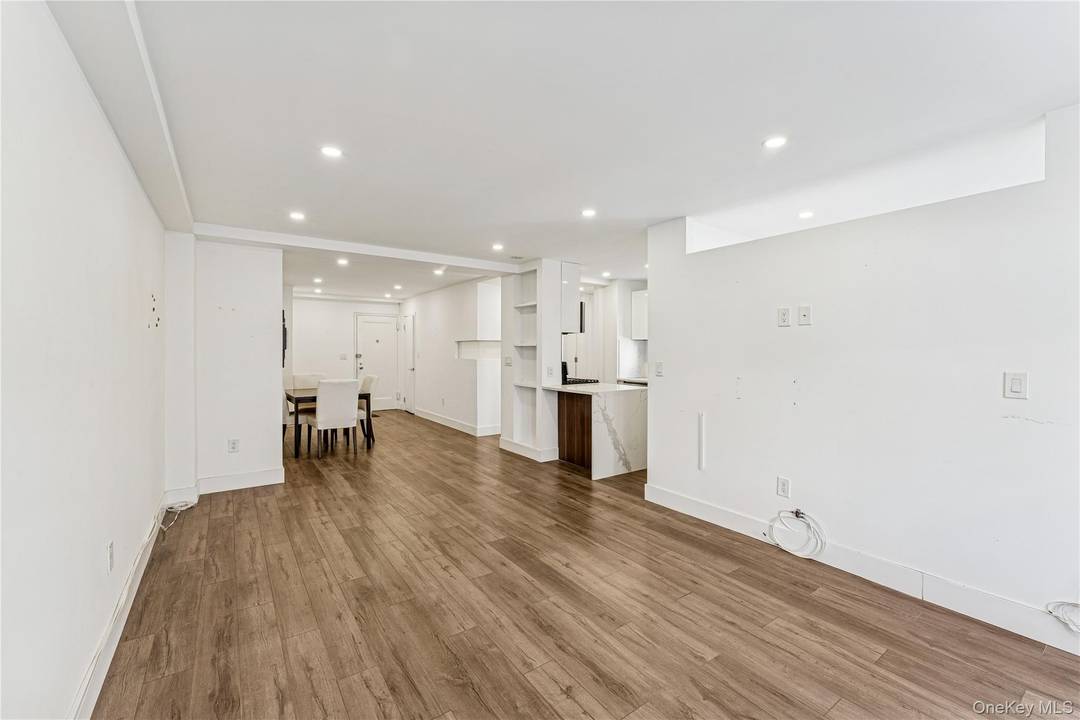 Elegant Forest Hills Living Renovated Jr 4 Near Austin Street Welcome to Apartment 2F at 71 36 110th Street, a meticulously renovated Junior 4 co op that perfectly blends modern ...
