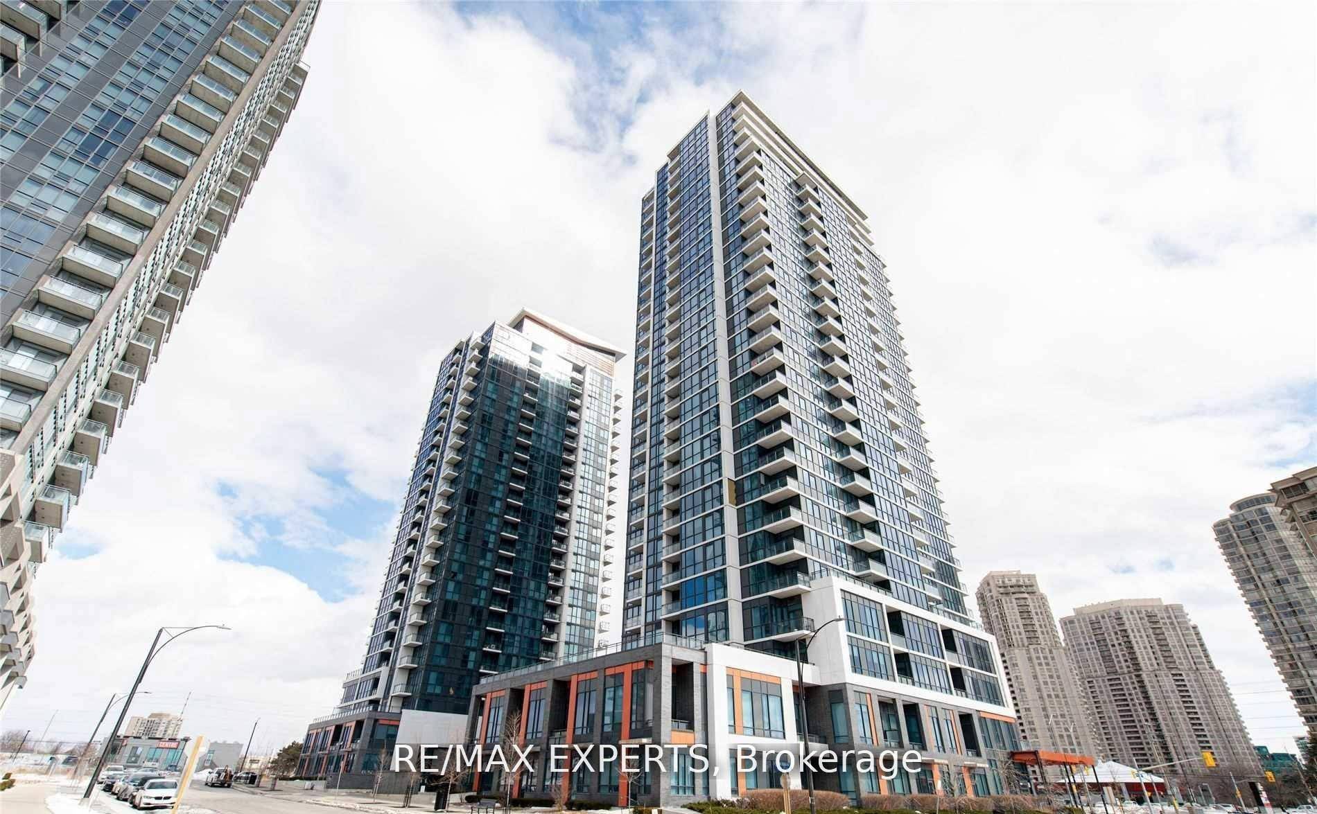 Luxurious Corner Suite With Southwest Exposure in the Heart of Mississauga.