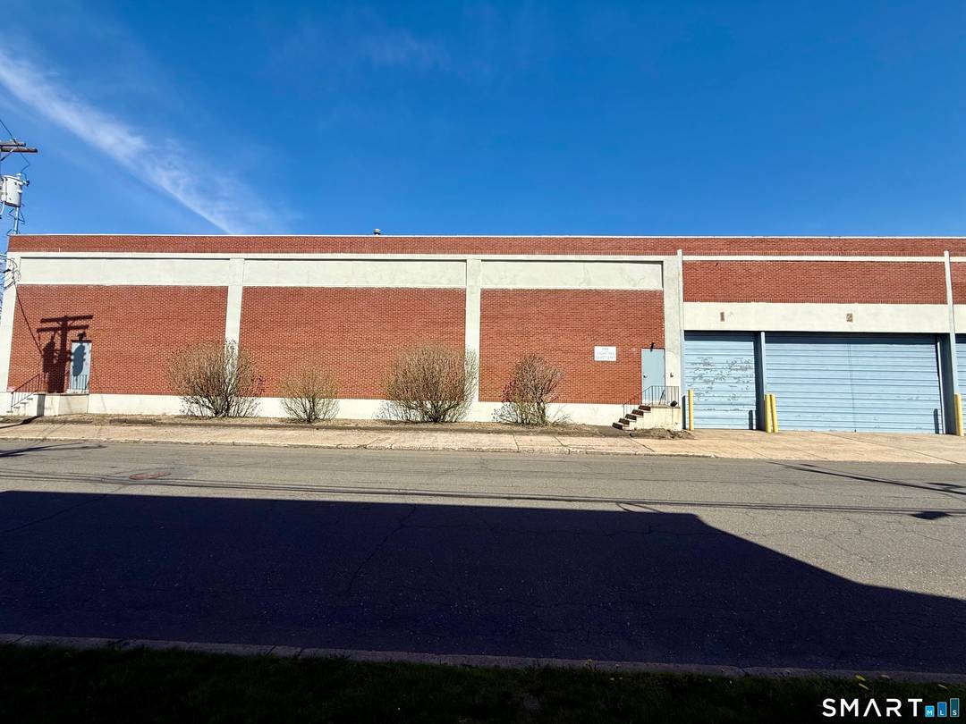 14, 000 SF Industrial Commercial Space West Haven, CT 6, 700 Month 5.