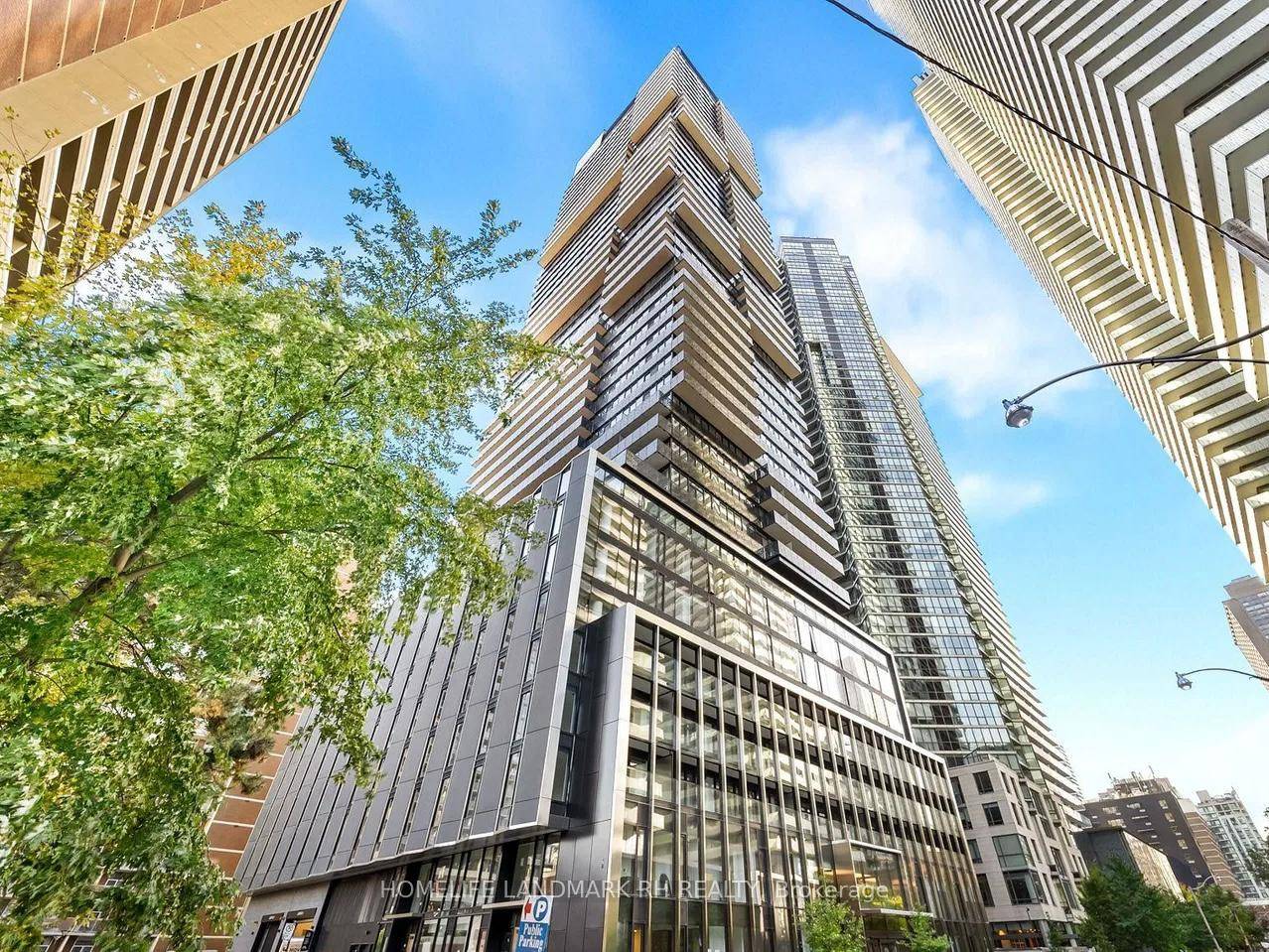 Luxurious 999 S. F. South East Corner Unit at 55C Condos !