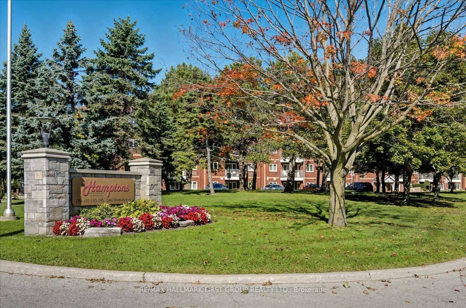 Welcome To This Beautiful 2 Bedroom, 2 Bath Condo, Perfectly Located Just Steps From Lake Ontario, Scenic Walking Trails, And The Waterfront Rotary Park !