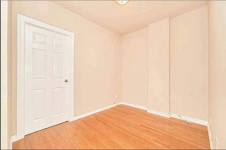 Two bedroom on beautiful Commerce Street in the West VillageApartment Features 2 queen sized bedrooms w built in closets Marble bathroom Granite countertop and lots of cabinet space in the ...
