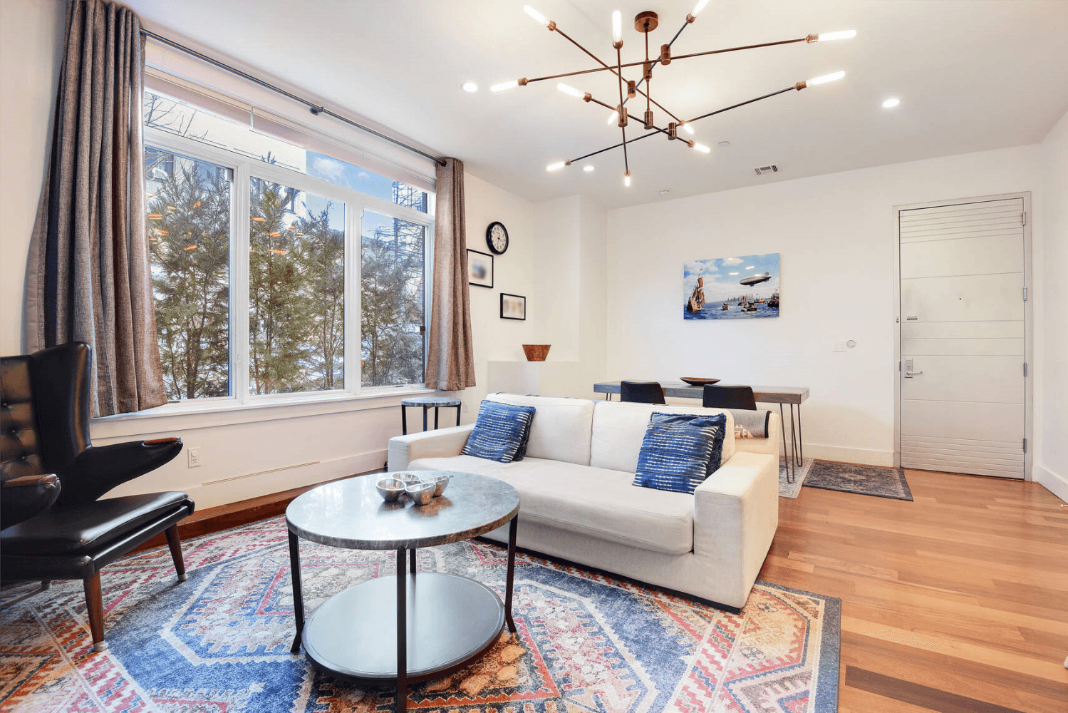 If you are looking for space and privacy, welcome to 79 Eagle Street 1R, a loft inspired elevator condominium.
