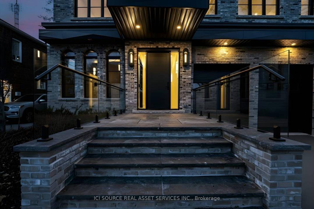 Description Welcome to 38 Ridgevale Drive, a turnkey luxury residence in North York's sought after Englemount Lawrence neighbourhood.