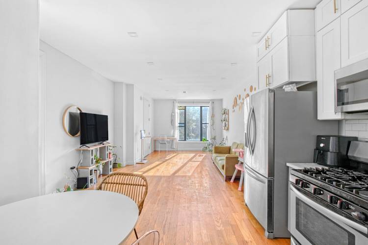 Make this beautifully appointed 2 bedroom, 2 bath duplex with a private backyard your next home in Weeksville !