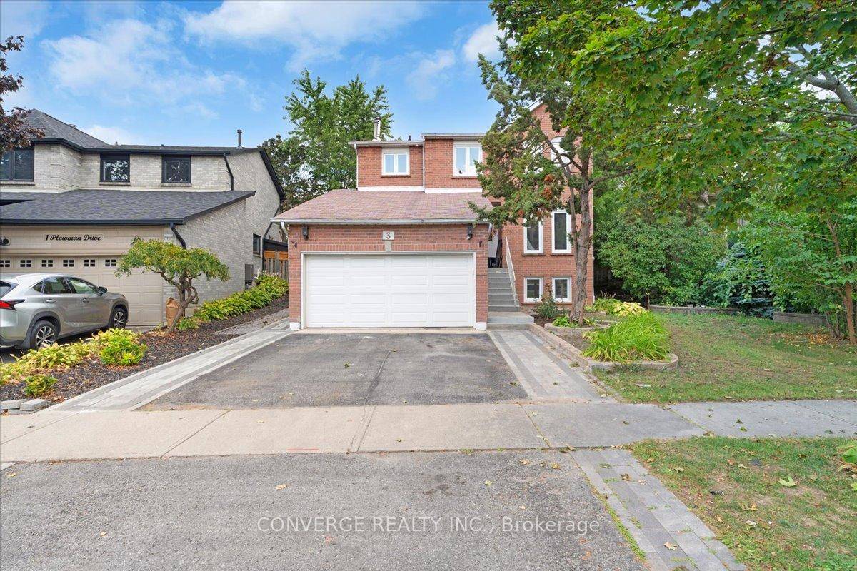 Bright and spacious 2 bedroom, 1 bathroom basement apartment in central Ajax !