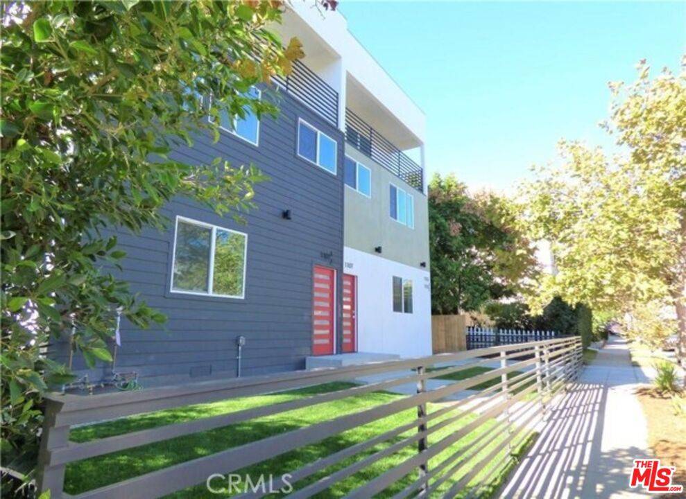 1113 Carmona Ave 3BR La