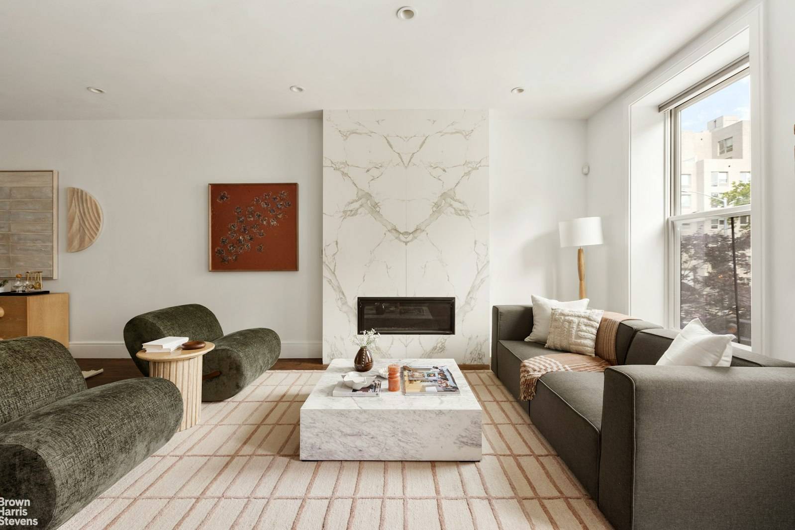 From the sun drenched rooftop deck to the private backyard garden, the impeccably designed 10 Hancock Street is layered with luxury from top to bottom.