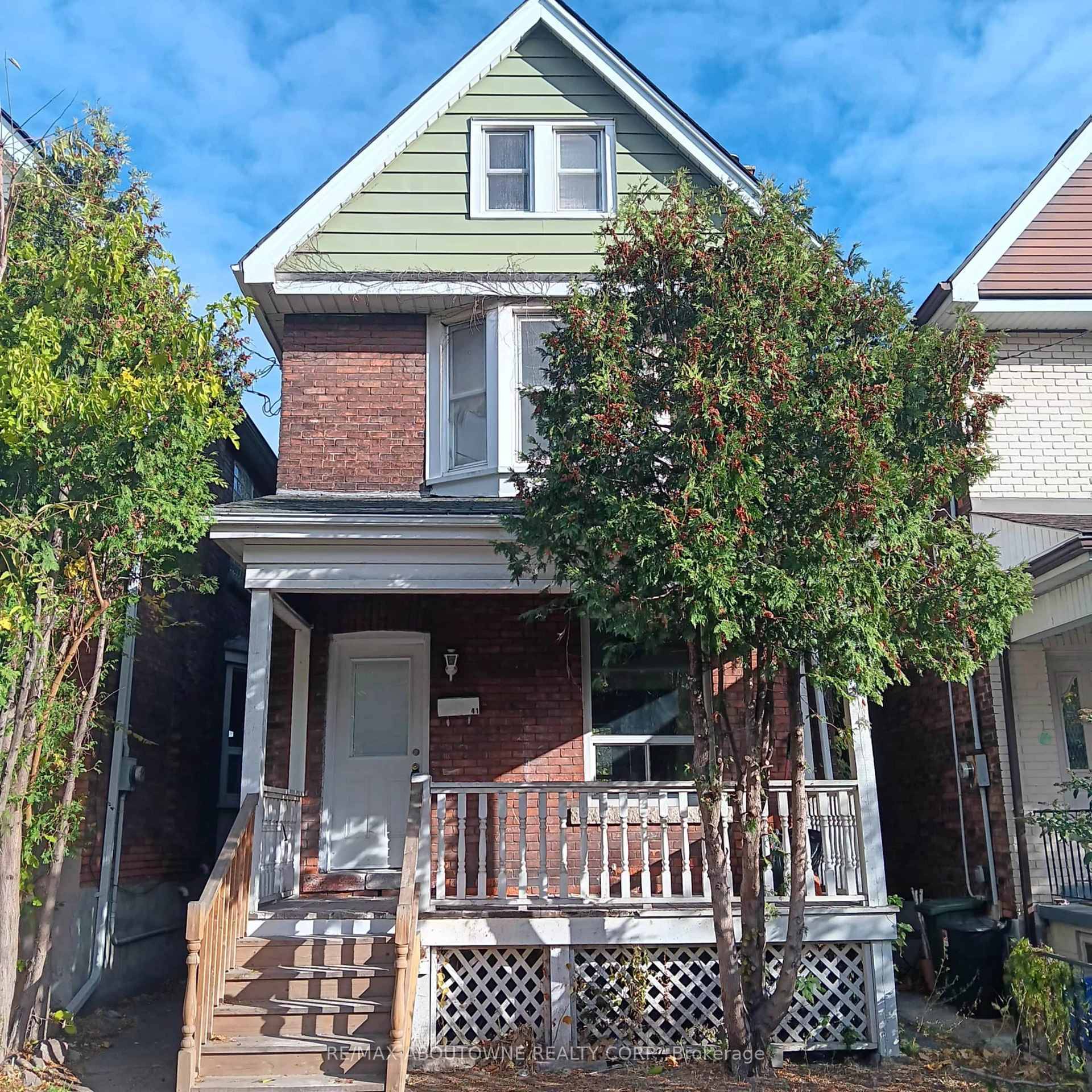 Freshly renovated 3 bedroom, 2 bathroom home in a vibrant neighbourhood.