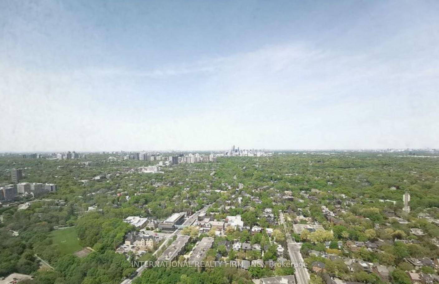 SummerHill Unit at The Rosedale On Bloor For Lease ; Two Spacious Bedrooms Overlooking Rosedale Valley And City Skyline ; Short Walk Distance to Luxury Shops, Fine Dining Restaurants ; ...