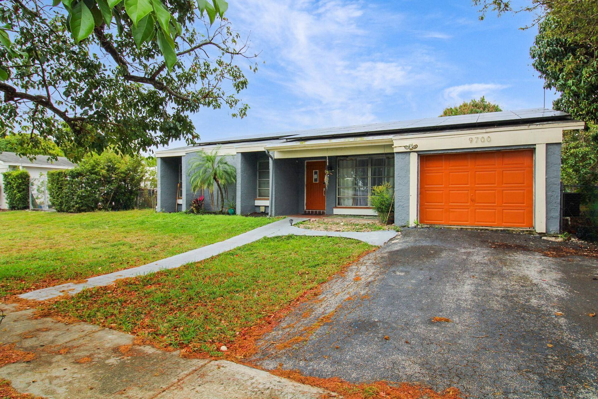 The perfect family home on a quiet cul de sac in highly sought after Pembroke Pines !
